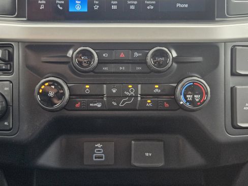 New 2026 Ford F350 XLT w/ XLT Premium Package AWD/4WD image 19