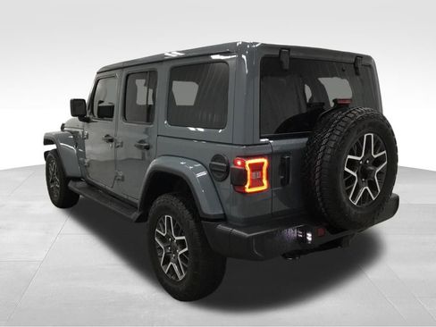 Used 2024 Jeep Wrangler Sahara w/ Technology Group image 14