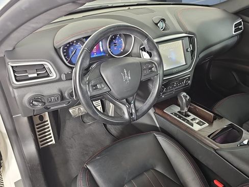 Used 2015 Maserati Ghibli RWD image 13
