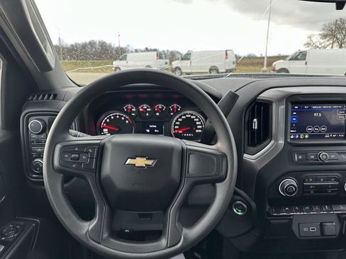 Used 2024 Chevrolet Silverado 1500 W/T w/ Z71 Off-Road Package AWD/4WD image 15