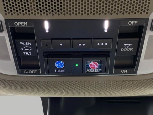 Used 2019 Acura MDX SH-AWD w/ Advance Package image 30