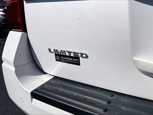 Used 2015 Ford Expedition Limited w/ Equipment Group 301A AWD/4WD image 8