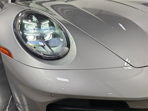 Used 2025 Porsche 911 Carrera image 12