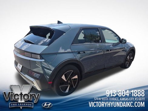 Used 2025 Hyundai Ioniq 5 SE RWD image 5
