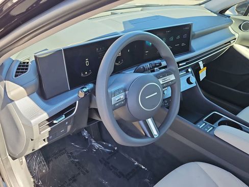 Used 2025 Hyundai Sonata SEL FWD image 14