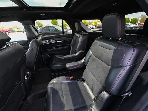 Certified 2025 Ford Explorer ST AWD/4WD image 23