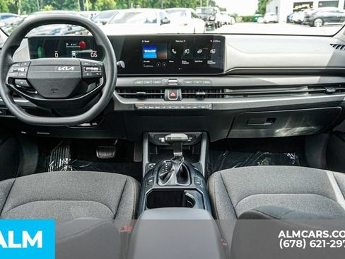 Used 2025 Kia K4 FWD image 25