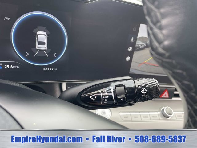 Used 2024 Hyundai Elantra Limited FWD image 31
