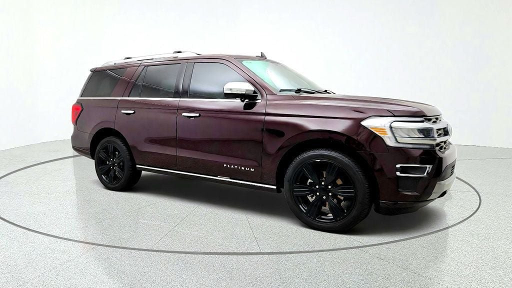 Used 2023 Ford Expedition Platinum AWD/4WD image 3