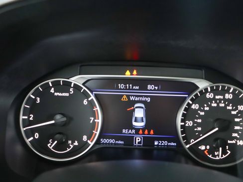 Used 2024 Nissan Altima 2.5 SR FWD image 15