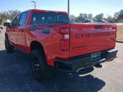 Used 2021 Chevrolet Silverado 1500 LT Trail Boss w/ Convenience Package II image 7