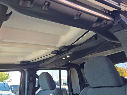 New 2026 Jeep Gladiator Sport image 24