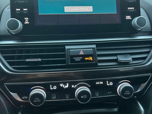 Used 2018 Honda Accord Sport image 73