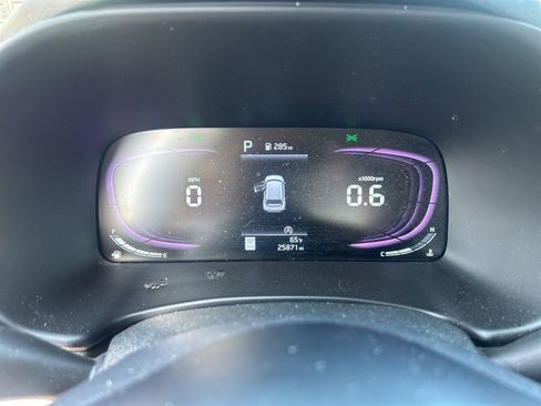 Certified 2023 Kia Soul LX w/ LX Technology Package FWD image 14