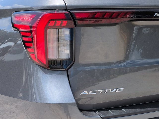 New 2026 Ford Explorer Active RWD image 12