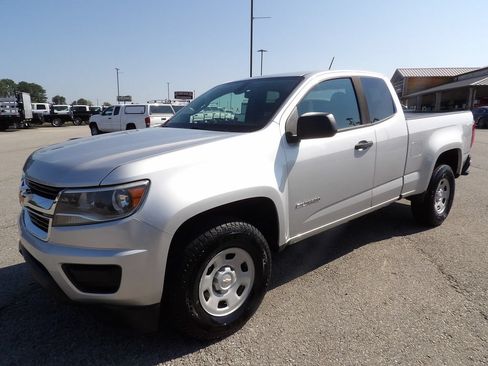 Used 2020 Chevrolet Colorado W/T RWD image 3