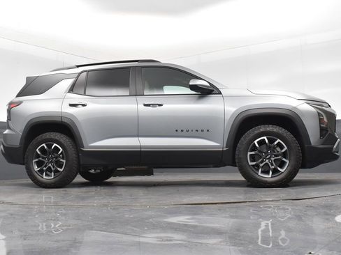 Used 2025 Chevrolet Equinox ACTIV image 18