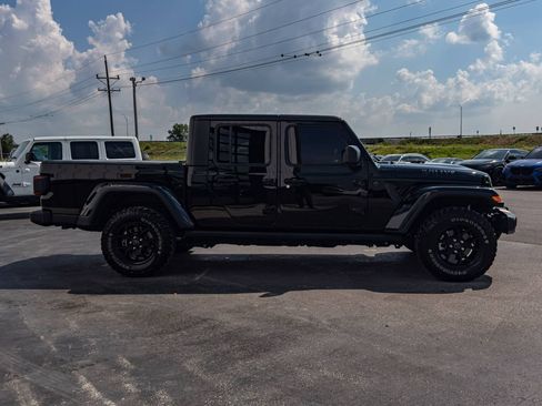 Used 2024 Jeep Gladiator Sport AWD/4WD image 6