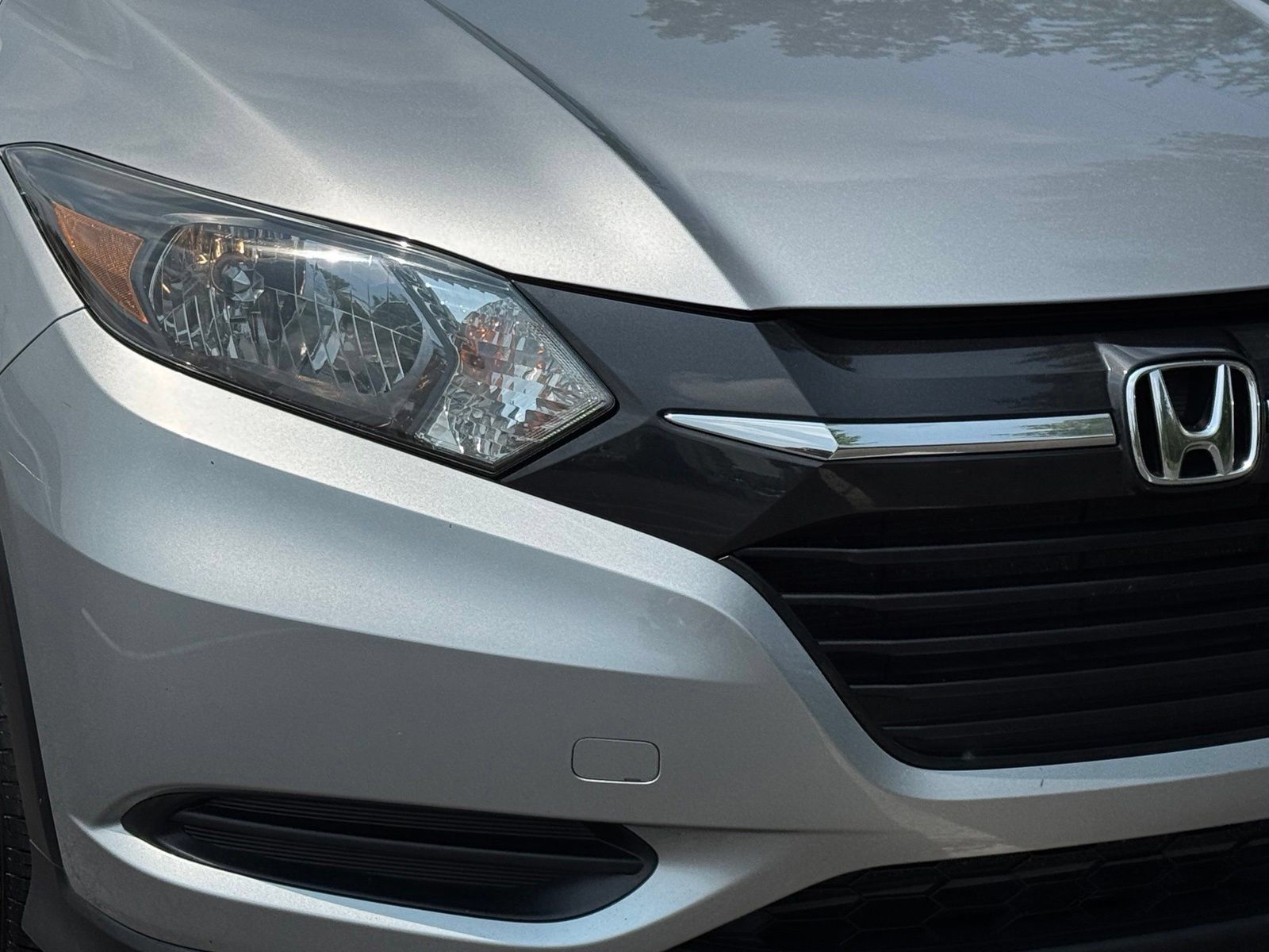 Used 2018 Honda HR-V LX image 61