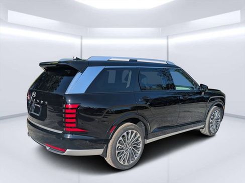 New 2026 Hyundai Palisade Calligraphy FWD image 3