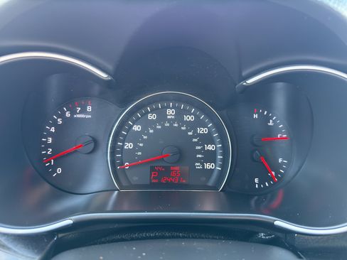 Used 2014 Kia Sorento LX image 15