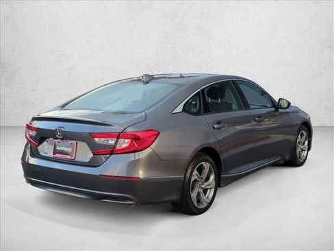 Used 2019 Honda Accord EX image 5