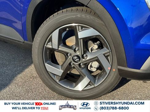 Certified 2026 Hyundai Venue SEL FWD image 6