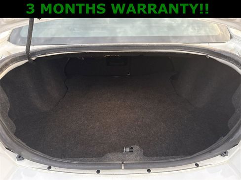 Used 2013 Dodge Avenger SE image 21