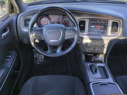 Used 2023 Dodge Charger SXT RWD image 14
