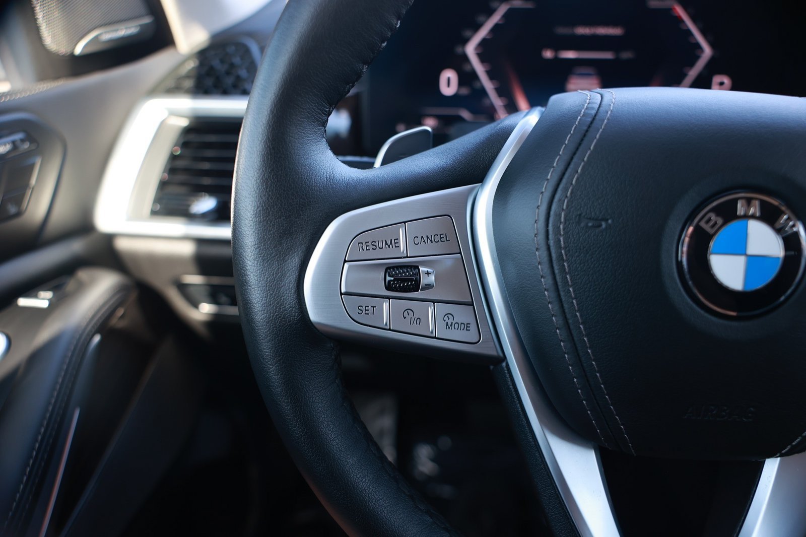 Used 2026 BMW X7 xDrive40i AWD/4WD image 24