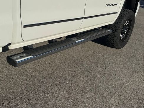 Used 2016 GMC Sierra 2500 Denali w/ Duramax Plus Package AWD/4WD image 5
