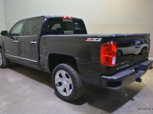 Used 2017 Chevrolet Silverado 1500 LTZ Z71 w/ LTZ Plus Package image 3