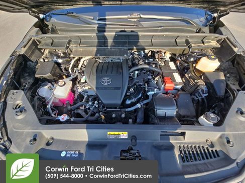 Used 2024 Toyota Highlander LE image 36