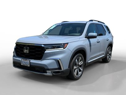 Used 2025 Honda Pilot Elite