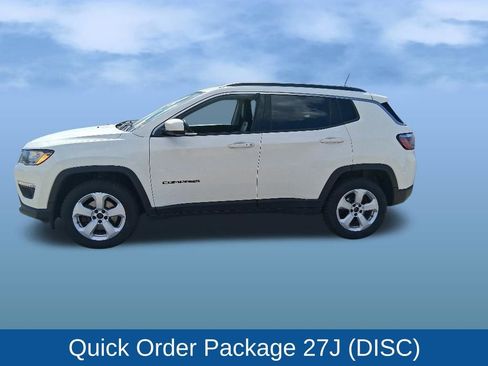 Used 2019 Jeep Compass Latitude w/ Popular Equipment Group AWD/4WD image 4