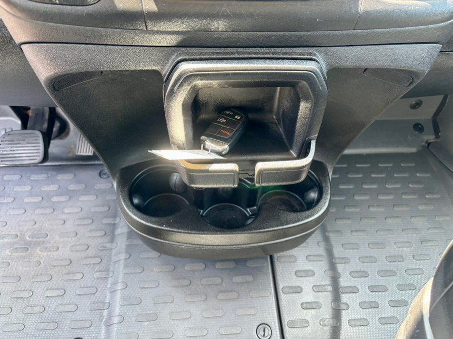 Used 2025 RAM ProMaster 2500 w/ Convenience Group FWD image 21
