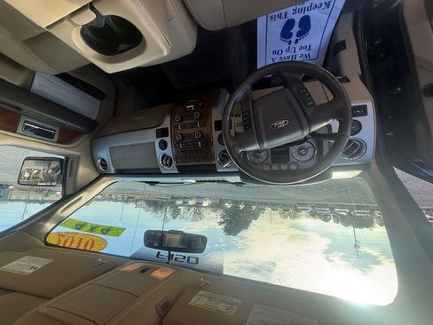 Used 2010 Ford F150 Lariat image 7