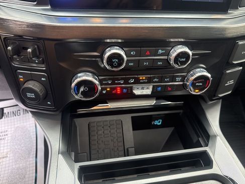 Used 2025 Ford F350 Lariat w/ FX4 Off-Road Package image 26