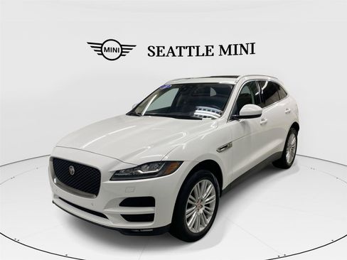 Used 2018 Jaguar F-PACE Portfolio image 1