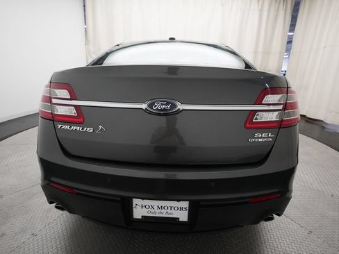 Used 2018 Ford Taurus SEL FWD image 27