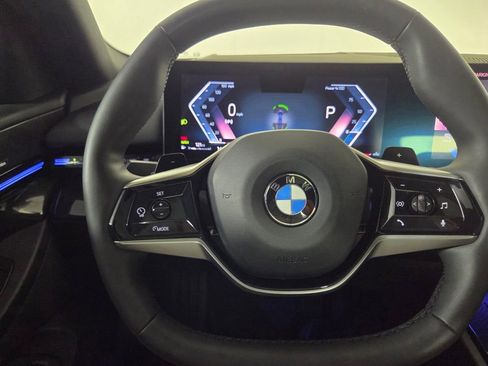 Used 2025 BMW 530i w/ Premium Package RWD image 16