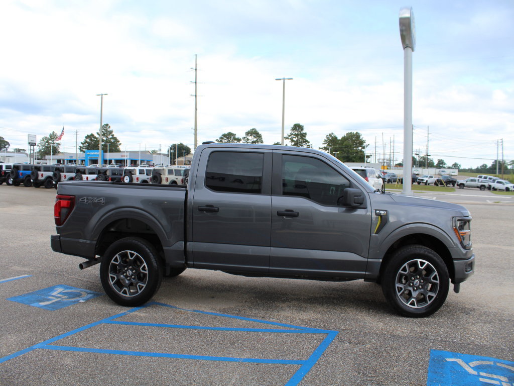 Used 2025 Ford F150 STX w/ Equipment Group 200A AWD/4WD image 5