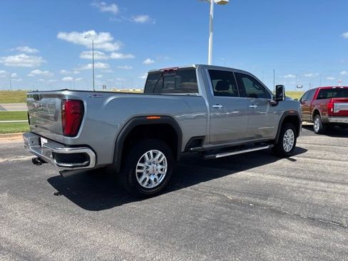Used 2024 GMC Sierra 2500 SLT w/ SLT Premium Package AWD/4WD image 5