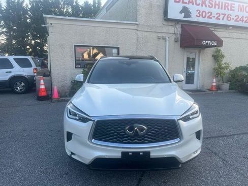 Used 2019 INFINITI QX50 Essential w/ Sensory Package AWD/4WD image 2