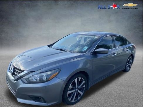 Used 2017 Nissan Altima 2.5 SR FWD image 1