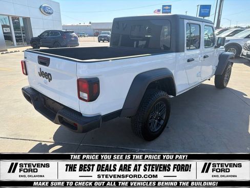 Used 2025 Jeep Gladiator Sport AWD/4WD image 7