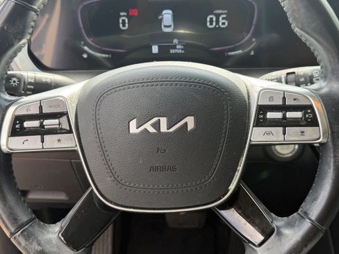 Certified 2023 Kia Telluride S FWD image 16
