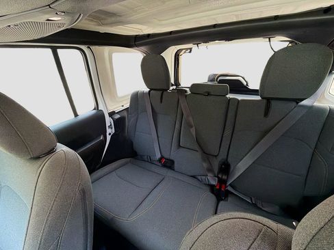 Used 2025 Jeep Wrangler Sahara 4xe image 29