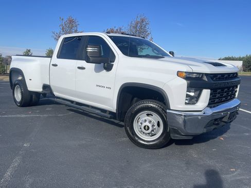 Used 2020 Chevrolet Silverado 3500 W/T w/ WT Convenience Package image 2