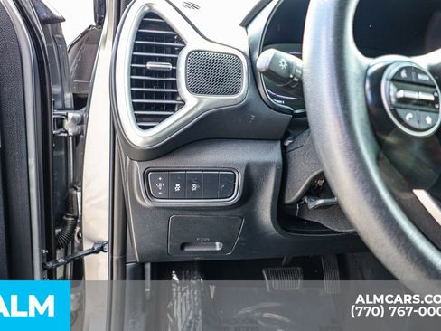 Used 2025 Kia Soul LX w/ LX Technology Package image 25